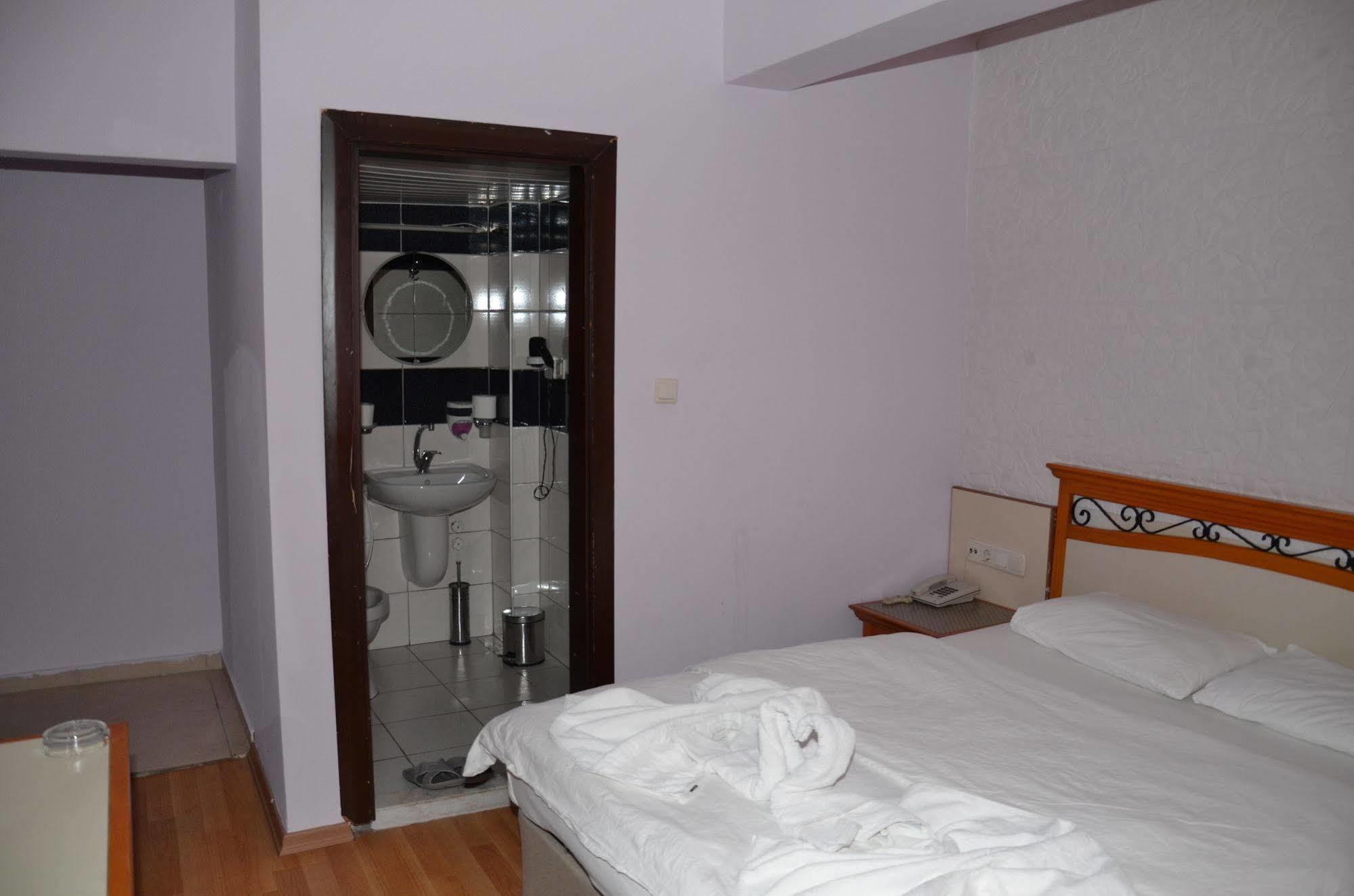 Otel Ozturk *